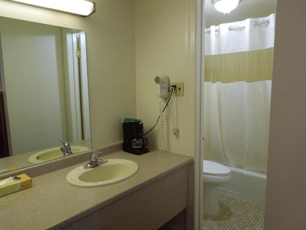 Travelodge - Alexandría Habitación foto